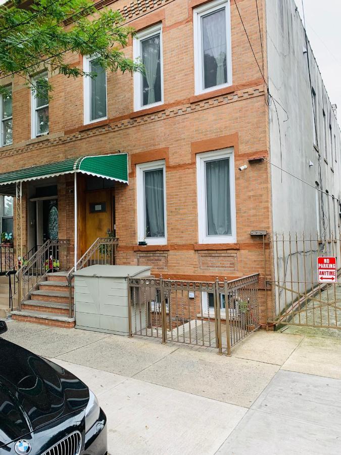 ニューヨークUrban Jungle Oasis In Queens!アパートメント エクステリア 写真