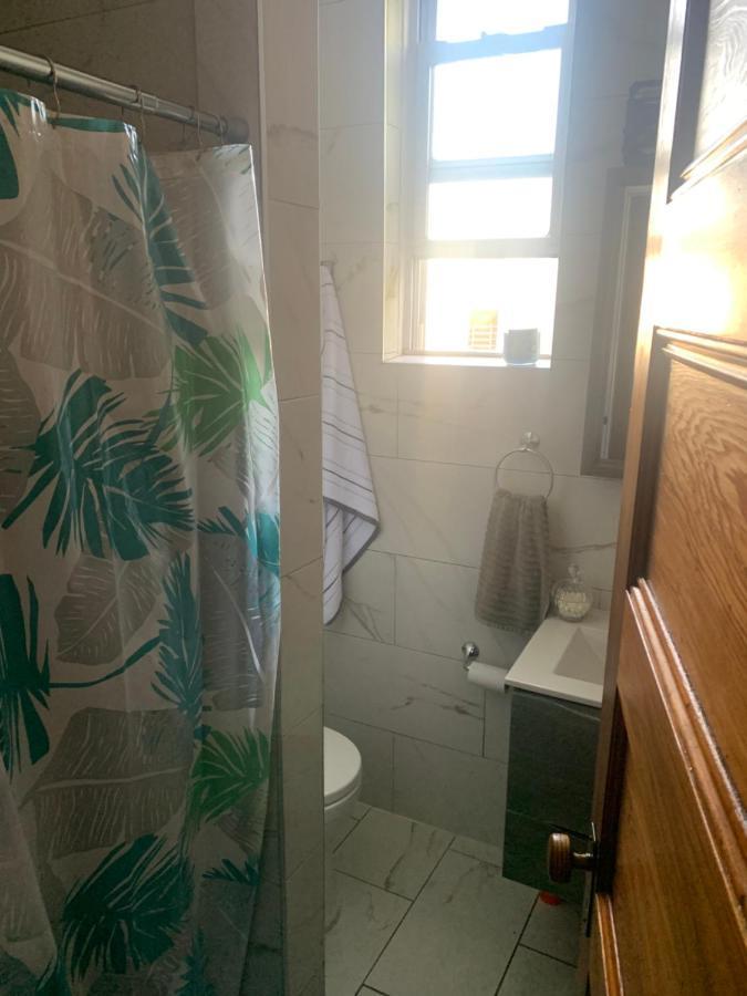 ニューヨークUrban Jungle Oasis In Queens!アパートメント エクステリア 写真